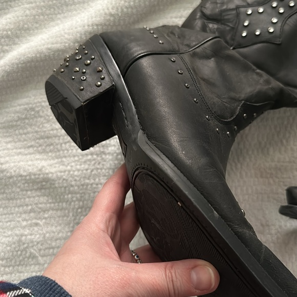 Ariat studded boots - size 8 in black - Picture 8 of 9